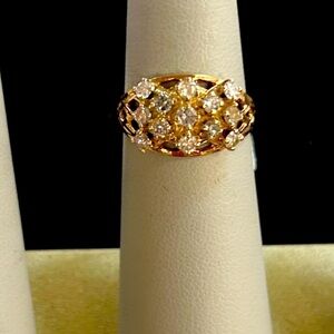 10k Yellow Gold, diamond cluster ring .75 approx diamond cttw
